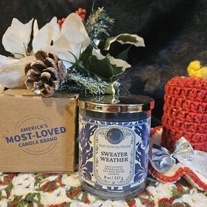 Bath & Body Works Sweater Weather Single Wick Candle